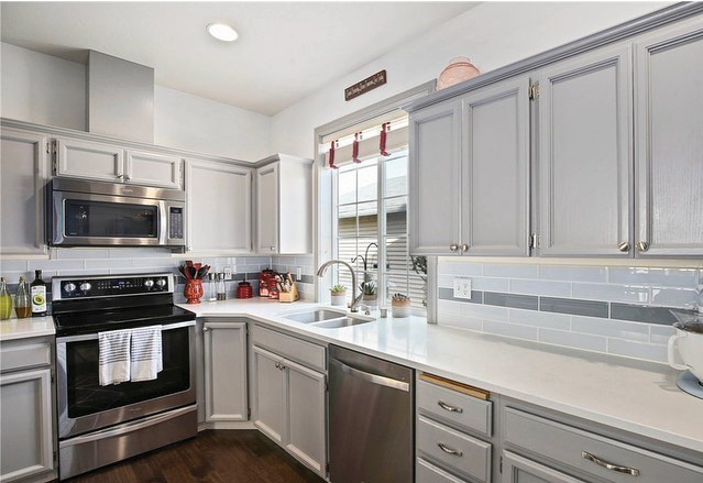 White Kitchen Countertop